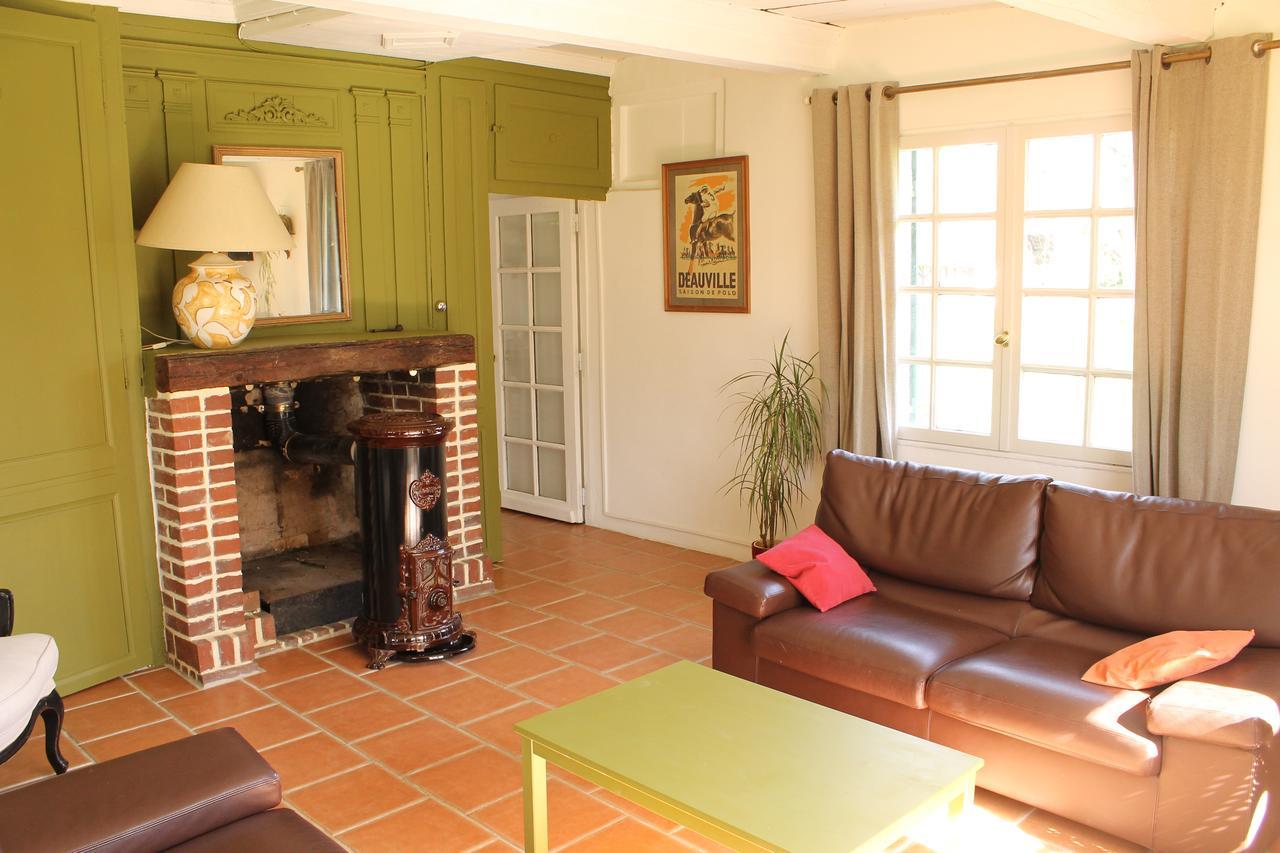 Propriete A 5 Km De Honfleur Villa Fourneville Bagian luar foto